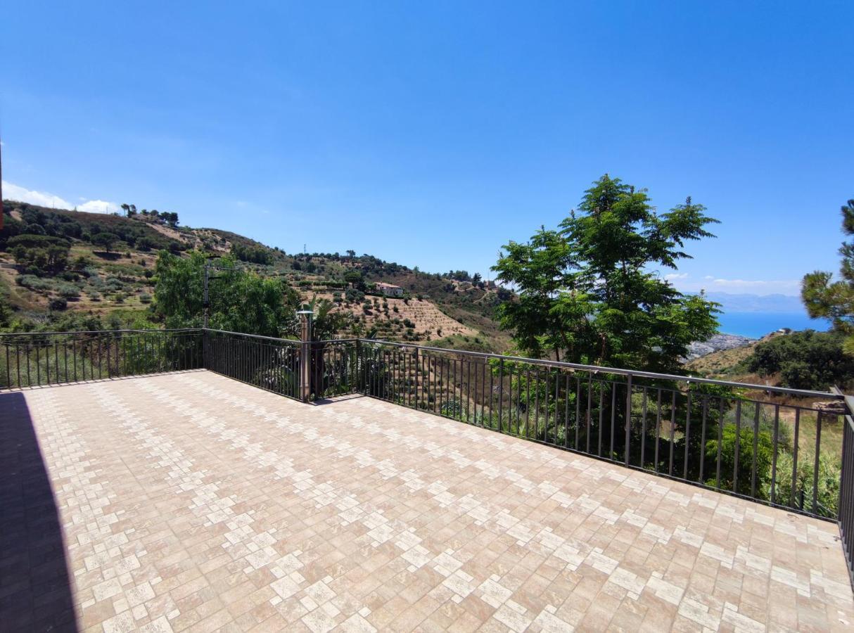 Villa Grazia 2022 تْشيفالو المظهر الخارجي الصورة